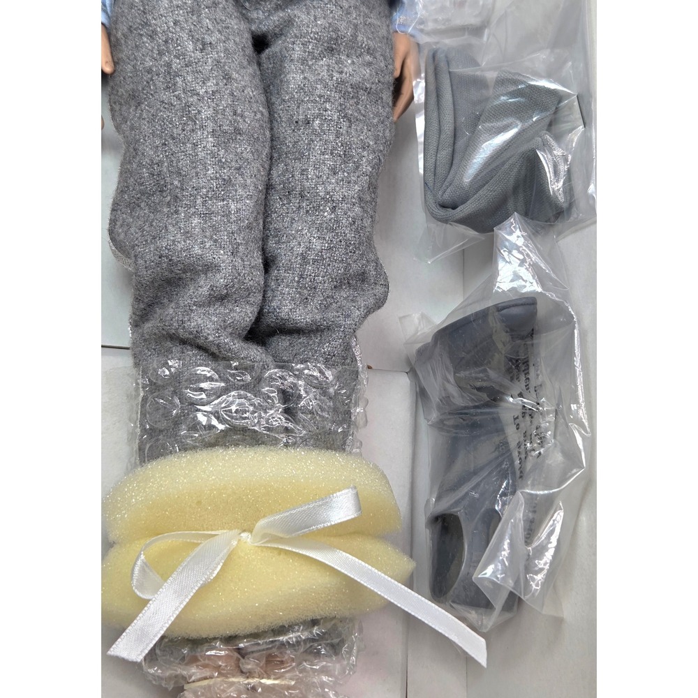 Tonner-Cinderella Collection 17" Doll "Prince Charming" T6-CNDD-05 NIB - Picture 9 of 16